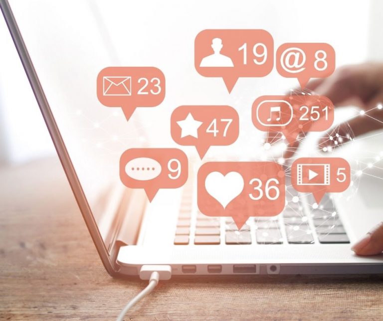 Pinterest funzioni social